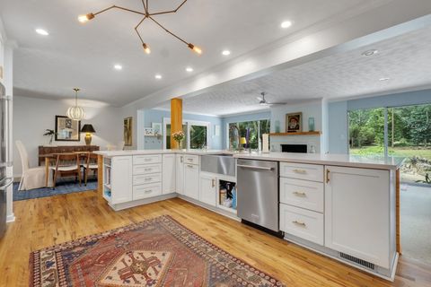 Tiny photo for 2214 Thomasville Road, Tallahassee, FL 32308 (MLS # 392146)