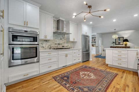 Tiny photo for 2214 Thomasville Road, Tallahassee, FL 32308 (MLS # 392146)