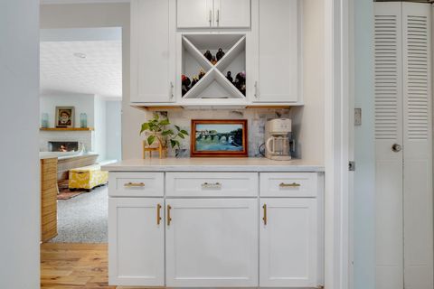 Tiny photo for 2214 Thomasville Road, Tallahassee, FL 32308 (MLS # 392146)