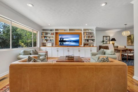 Tiny photo for 2214 Thomasville Road, Tallahassee, FL 32308 (MLS # 392146)