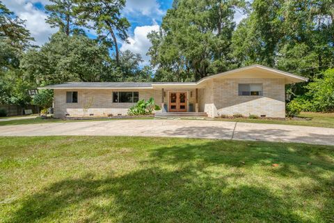 Photo of 2214 Thomasville Road, Tallahassee, FL 32308 (MLS # 392146)