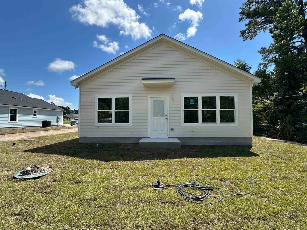 Photo of 114 Orange Avenue, Sopchoppy, FL 32358 (MLS # 389281)
