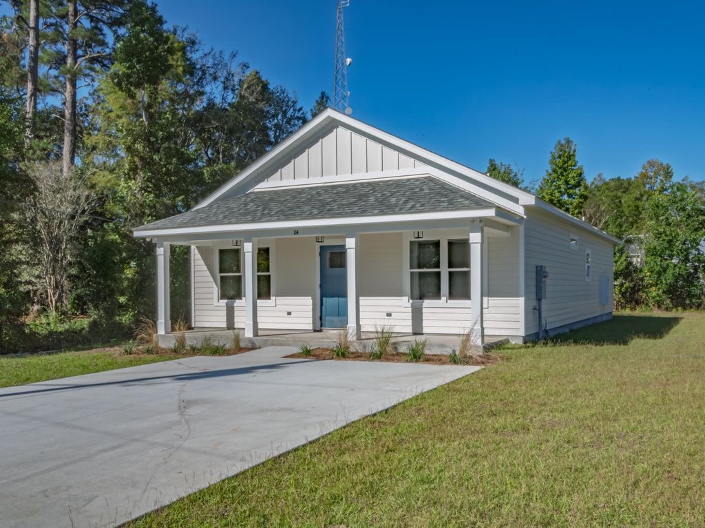 Photo of 114 Orange Avenue, Sopchoppy, FL 32358 (MLS # 389281)