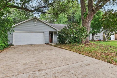 Tiny photo for 6742 Walden Circle, Tallahassee, FL 32317 (MLS # 399410)