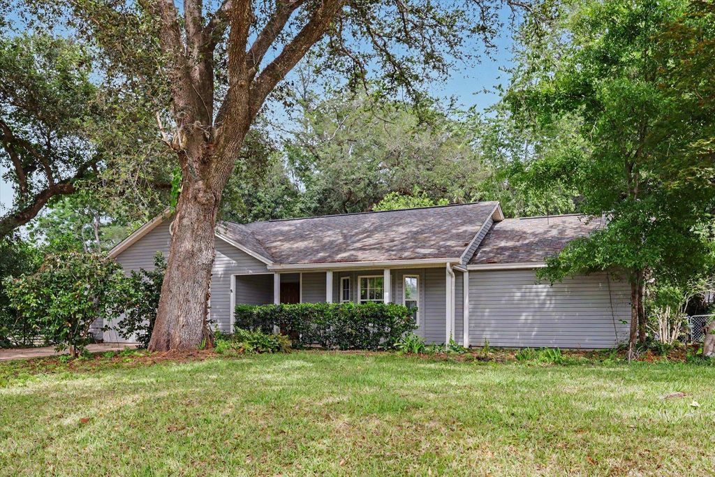 Photo of 6742 Walden Circle, Tallahassee, FL 32317 (MLS # 399410)