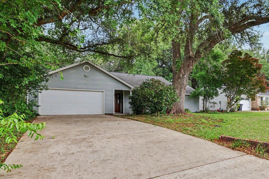 Photo of 6742 Walden Circle, Tallahassee, FL 32317 (MLS # 399410)