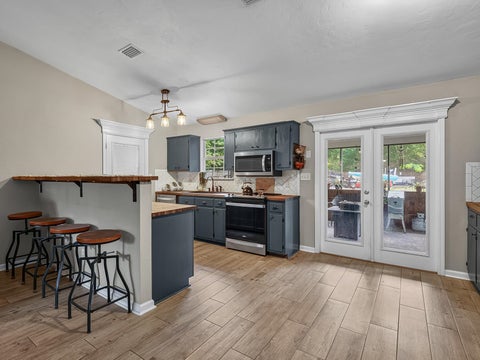 Tiny photo for 2261 Hickory Court, Tallahassee, FL 32305 (MLS # 401204)