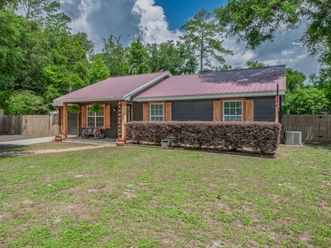 Tiny photo for 2261 Hickory Court, Tallahassee, FL 32305 (MLS # 401204)