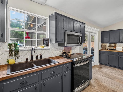 Tiny photo for 2261 Hickory Court, Tallahassee, FL 32305 (MLS # 401204)