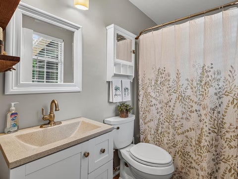 Tiny photo for 2261 Hickory Court, Tallahassee, FL 32305 (MLS # 401204)