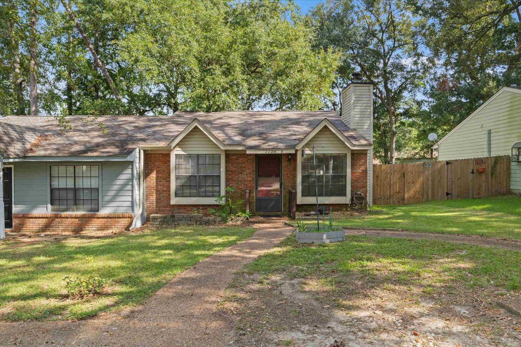 Photo of 2720 Via Milano Ave #B, Tallahassee, FL 32303 (MLS # 390944)