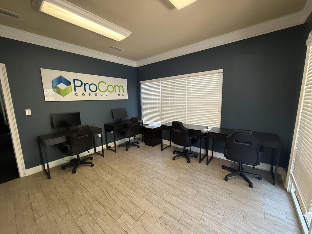 Photo of 1618 Mahan Center Boulevard #106, Tallahassee, FL 32308 (MLS # 399169)