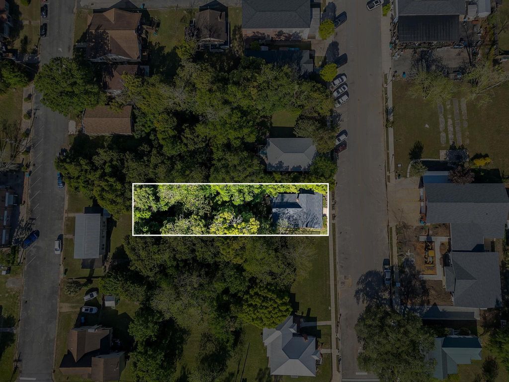 Photo of 127 E 7th Avenue, Havana, FL 32333 (MLS # 398532)