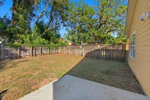 Tiny photo for 826 Liberty Street, Tallahassee, FL 32310 (MLS # 392771)