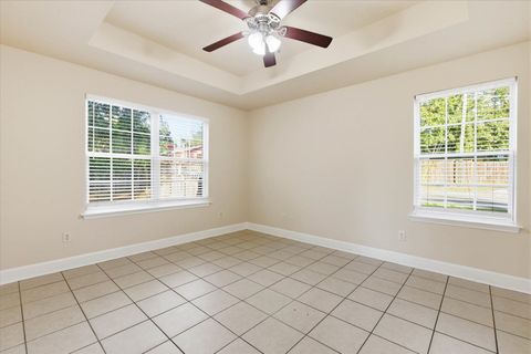 Tiny photo for 826 Liberty Street, Tallahassee, FL 32310 (MLS # 392771)