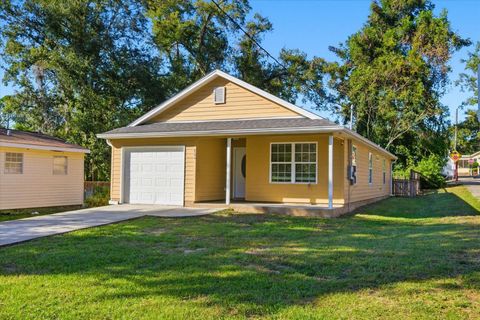 Tiny photo for 826 Liberty Street, Tallahassee, FL 32310 (MLS # 392771)