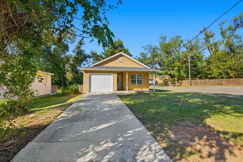 Tiny photo for 826 Liberty Street, Tallahassee, FL 32310 (MLS # 392771)