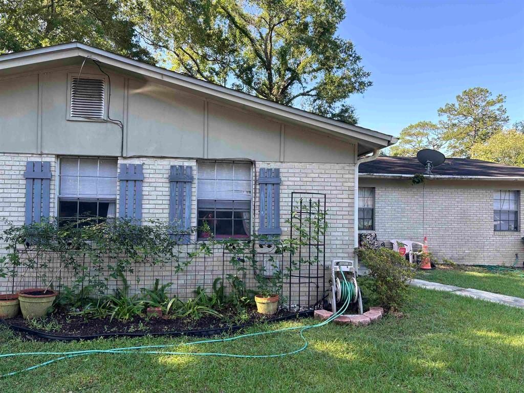 Photo of 2402 Clemons Road #-, Tallahassee, FL 32303 (MLS # 384609)