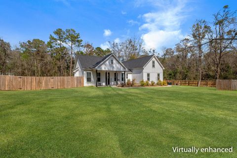 Tiny photo for 6036 Proctor Road Rd, Tallahassee, FL 32309 (MLS # 397121)