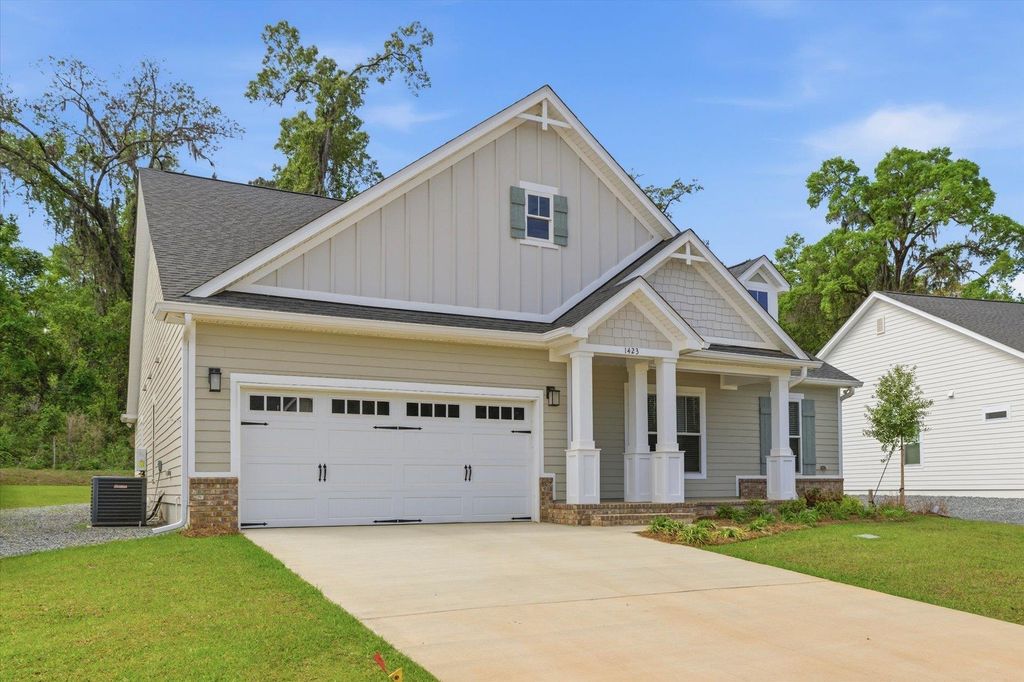Photo of 1423 Summerbrooke Drive, Tallahassee, FL 32312 (MLS # 380722)