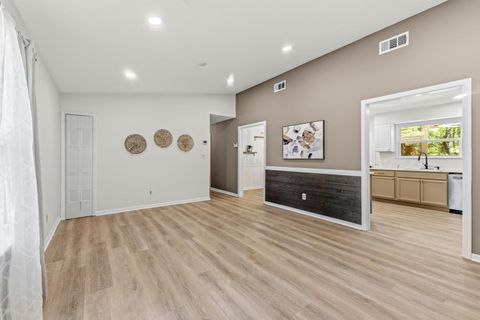 Tiny photo for 96 MILL CREEK Road, Crawfordville, FL 32327 (MLS # 399111)