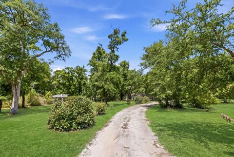 Tiny photo for 96 MILL CREEK Road, Crawfordville, FL 32327 (MLS # 399111)