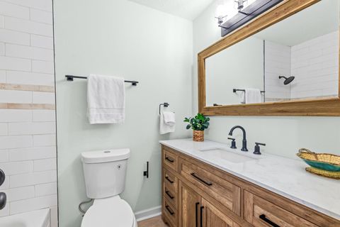 Tiny photo for 96 MILL CREEK Road, Crawfordville, FL 32327 (MLS # 399111)