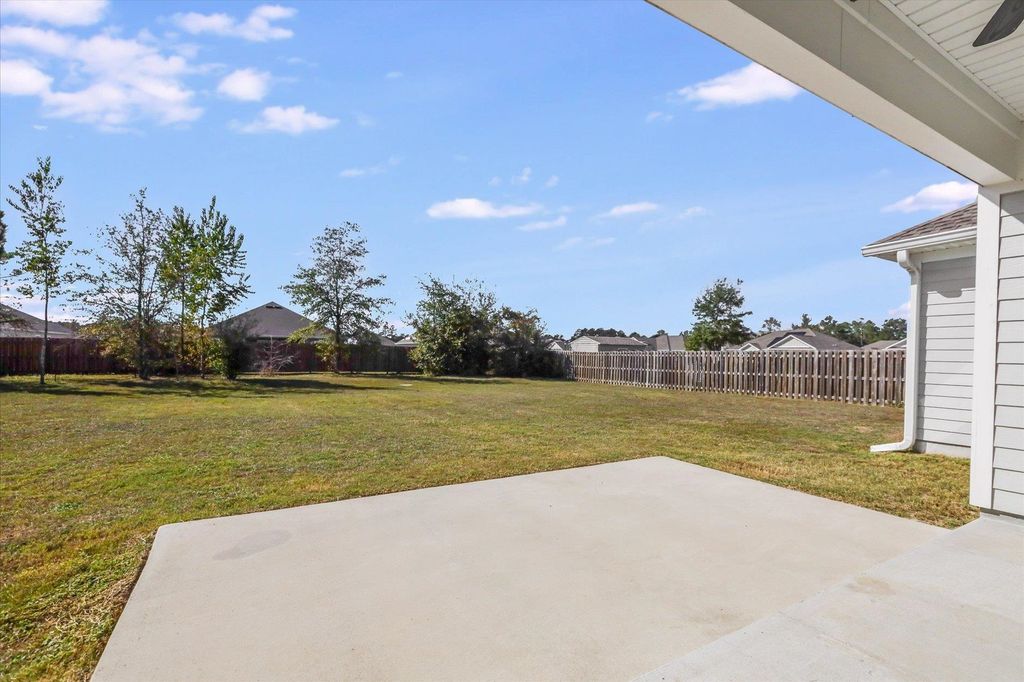 Photo of 71 London Circle, Crawfordville, FL 32327 (MLS # 395736)