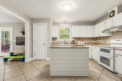 Tiny photo for 2516 WHISPER Way, Tallahassee, FL 32308 (MLS # 397635)