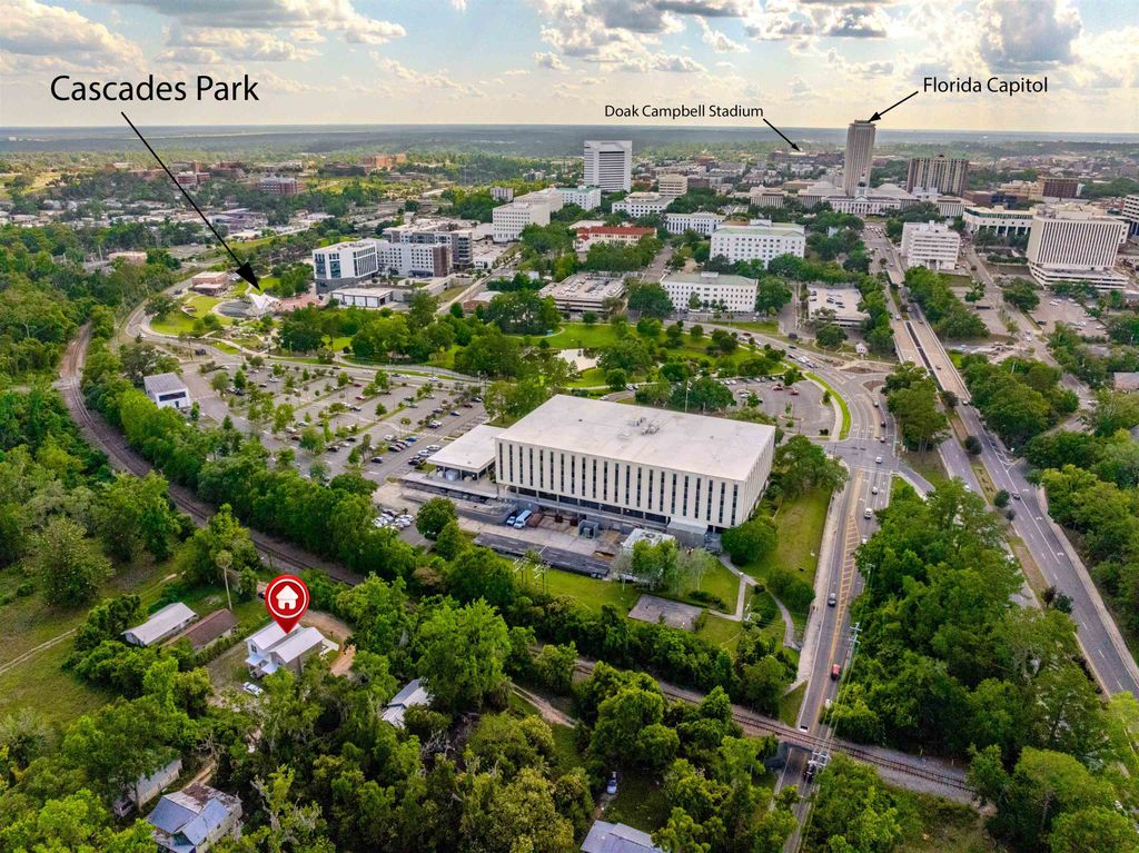 Photo of 637 Unit 2 E Seaboard Street, Tallahassee, FL 32301 (MLS # 393017)