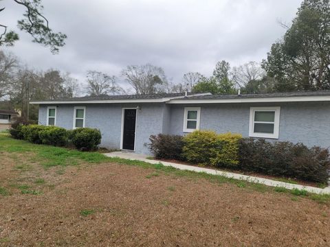 Tiny photo for 1906 Karen Lane, Tallahassee, FL 32304 (MLS # 396270)