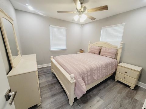 Tiny photo for 1906 Karen Lane, Tallahassee, FL 32304 (MLS # 396270)