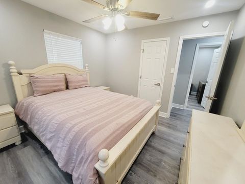 Tiny photo for 1906 Karen Lane, Tallahassee, FL 32304 (MLS # 396270)