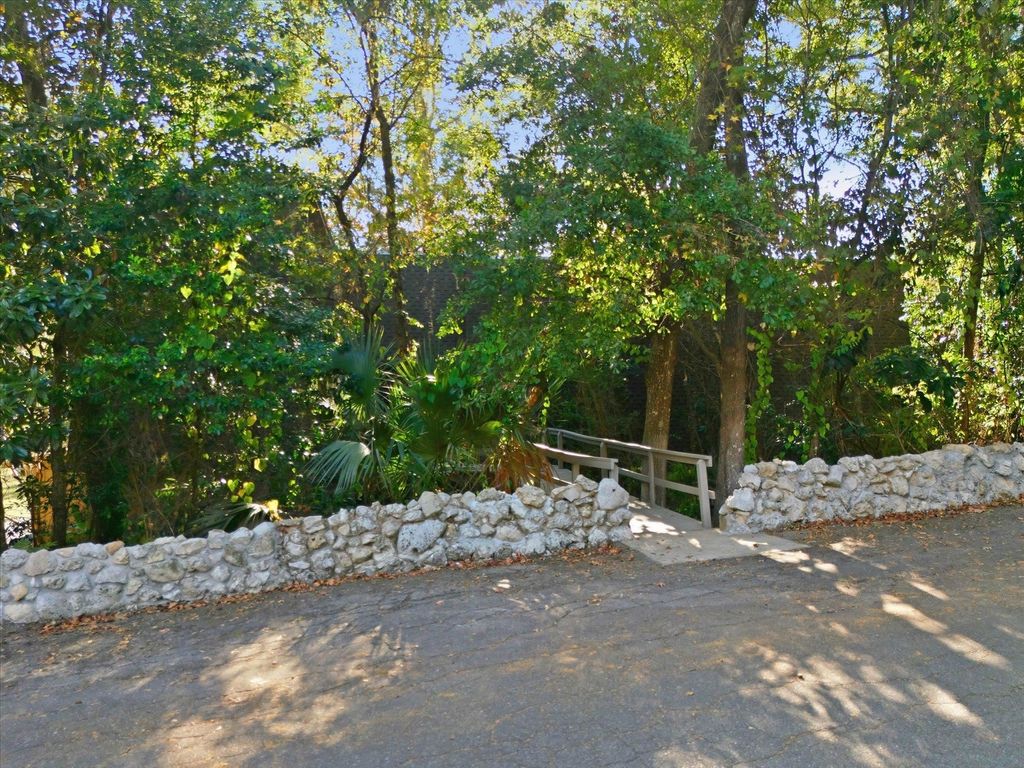 Photo of 3010 Southshore Circle, Tallahassee, FL 32312 (MLS # 388491)