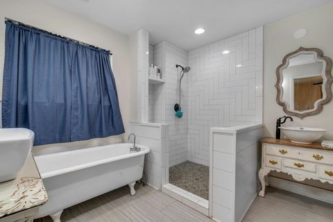 Tiny photo for 1904 Angel Hollow Road, Tallahassee, FL 32308 (MLS # 387989)