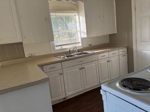 Tiny photo for 500 Laura Lee Avenue, Tallahassee, FL 32301 (MLS # 395399)