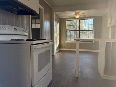 Tiny photo for 500 Laura Lee Avenue, Tallahassee, FL 32301 (MLS # 395399)