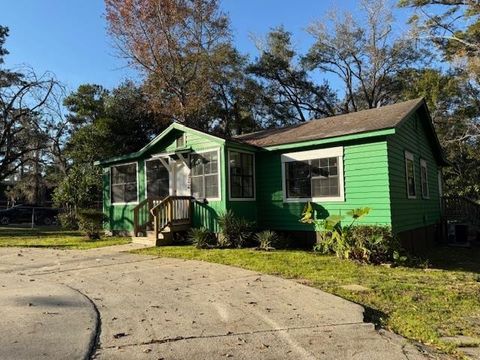 Tiny photo for 500 Laura Lee Avenue, Tallahassee, FL 32301 (MLS # 395399)