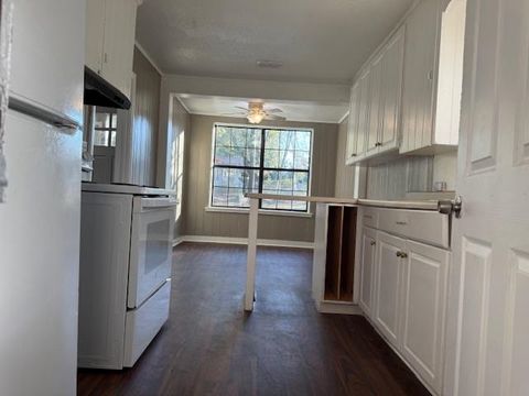 Tiny photo for 500 Laura Lee Avenue, Tallahassee, FL 32301 (MLS # 395399)