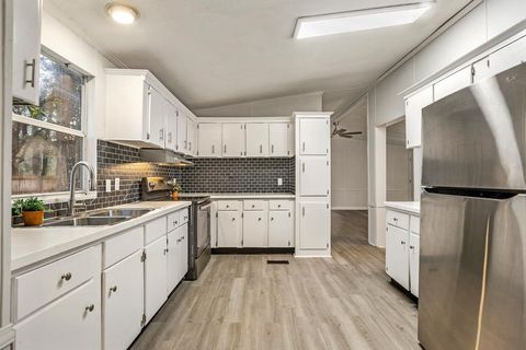 Tiny photo for 9331 Shumard Drive, Tallahassee, FL 32305 (MLS # 393756)