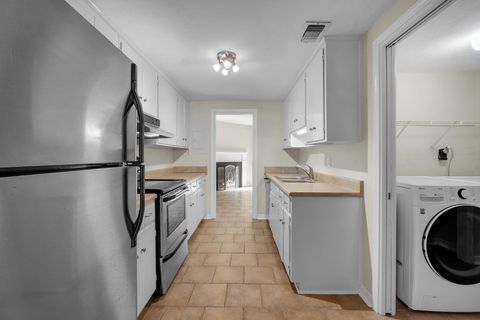 Tiny photo for 1904 Miccosukee Road #19-B, Tallahassee, FL 32308 (MLS # 389471)