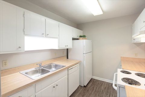 Tiny photo for 671 Holyoke Court #c, Tallahassee, FL 32301 (MLS # 399453)
