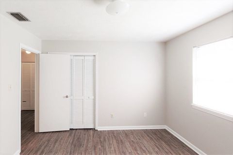 Tiny photo for 671 Holyoke Court #c, Tallahassee, FL 32301 (MLS # 399453)