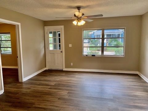 Tiny photo for 711 Dent Street, Tallahassee, FL 32304 (MLS # 396571)