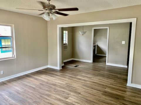 Tiny photo for 711 Dent Street, Tallahassee, FL 32304 (MLS # 396571)