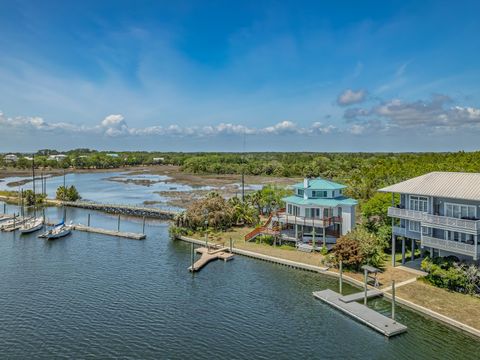 Tiny photo for 171 Harbour Point Drive, Crawfordville, FL 32327 (MLS # 399198)