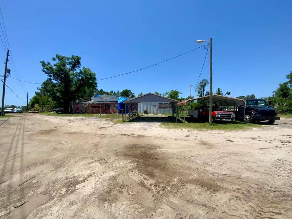 Photo of 1638 SW SR 14, Madison, FL 32340 (MLS # 386490)