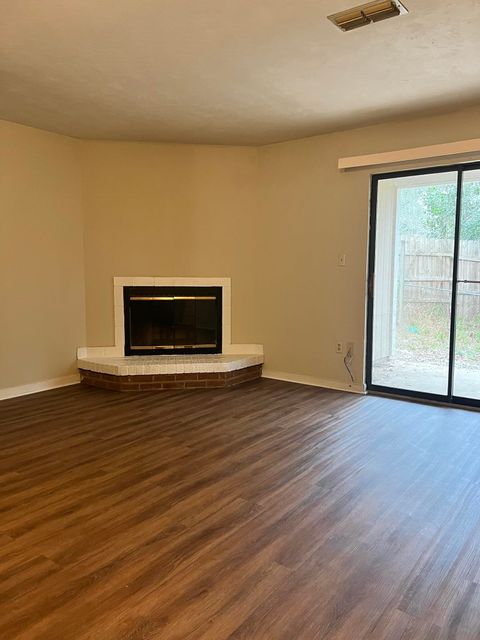 Tiny photo for 1850 Sylvan Court, Tallahassee, FL 32303 (MLS # 399502)