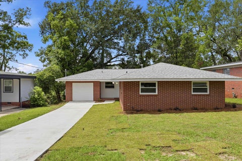 Photo of 603 Famcee Avenue, Tallahassee, FL 32310 (MLS # 402591)