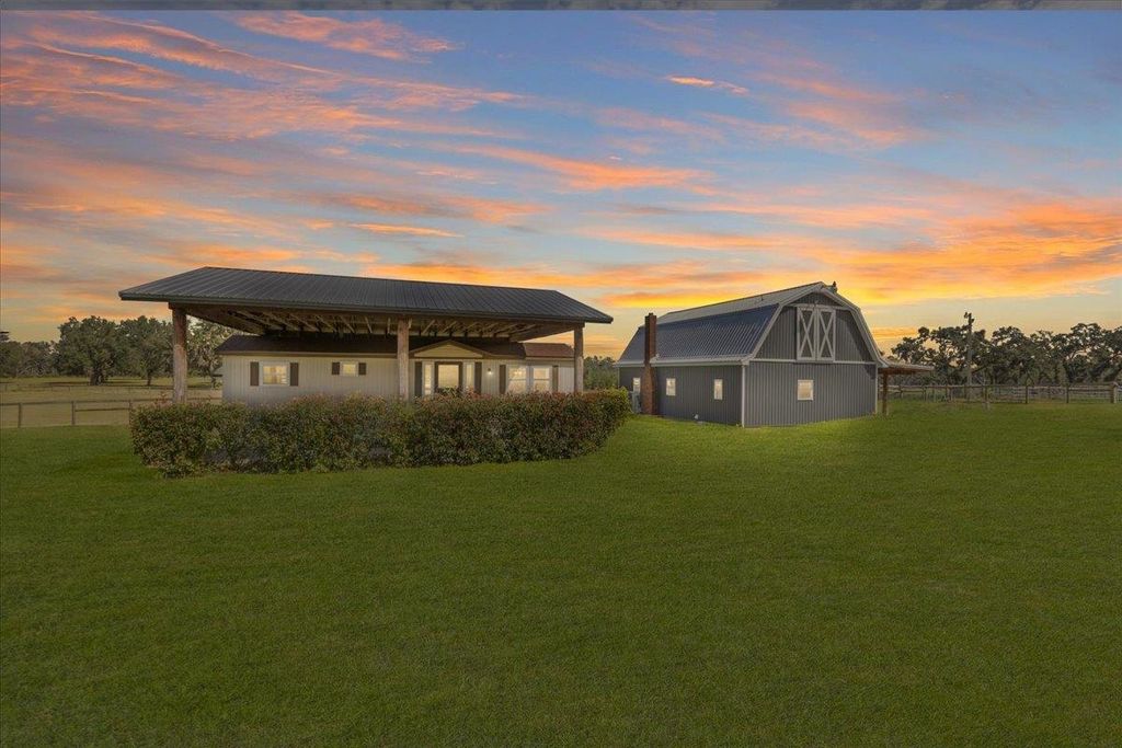 Photo of 1317 NE Rocky Springs Church Road, Madison, FL 32340 (MLS # 391904)